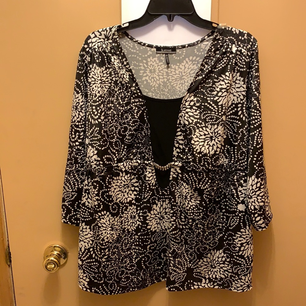 3/20.00 Dressy top